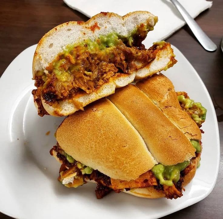 Torta Pollo Deshebrado